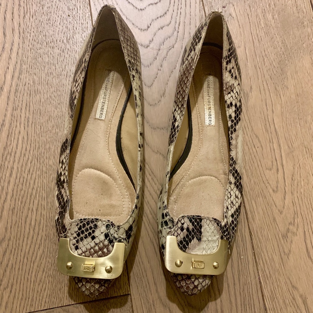 Diane von Furstenburg Flats